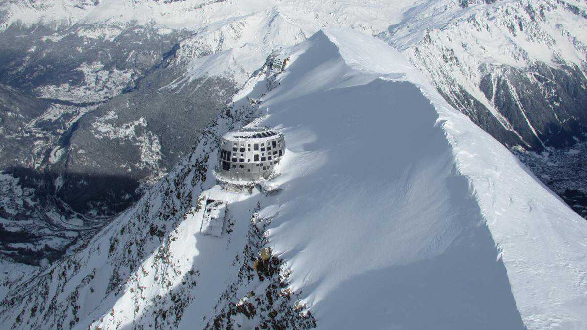 Refuge du Goûter, вид на долину Шамони